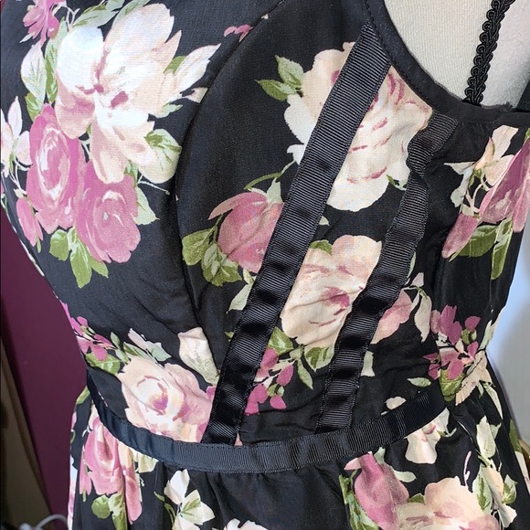 Three pink hearts sleeveless floral printed dress - Picture 4 of 5